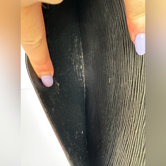 Louis Vuitton Black Epi Leather Zip Clutch - Picture 7 of 15